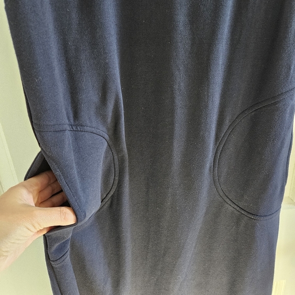 Banana Republic Navy Shift Dress size 4 with pockets above the knee tank - Picture 4 of 11